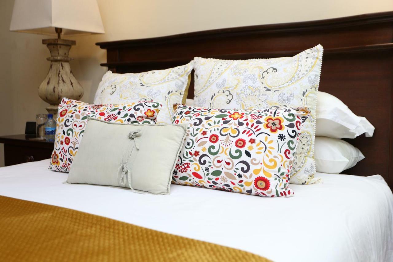 Shangri-La Manor (Adults Only) Hoekwil Ngoại thất bức ảnh